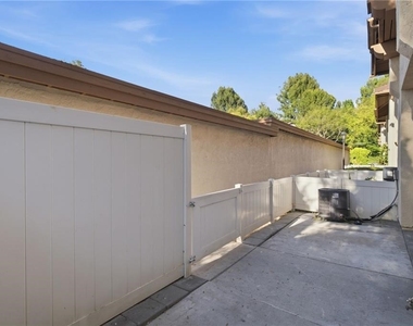 2351 Sutter Way - Photo Thumbnail 29