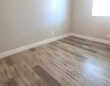 120 W 55th - Photo Thumbnail 6