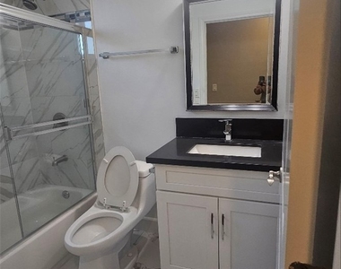 120 W 55th - Photo Thumbnail 4