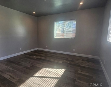 120 W 55th - Photo Thumbnail 12