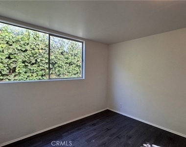 214 Echandia Street - Photo Thumbnail 7