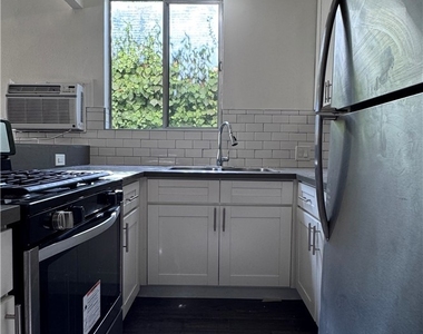 214 Echandia Street - Photo Thumbnail 6