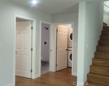 928 E 57th - Photo Thumbnail 29