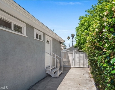 1849 W 38th Street - Photo Thumbnail 29