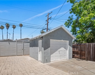 1849 W 38th Street - Photo Thumbnail 26