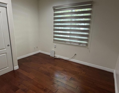 1362 S Creekside Drive - Photo Thumbnail 19