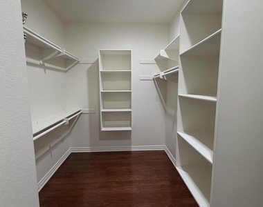1362 S Creekside Drive - Photo Thumbnail 16