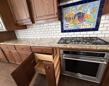 1362 S Creekside Drive - Photo Thumbnail 9