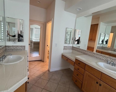 1362 S Creekside Drive - Photo Thumbnail 15