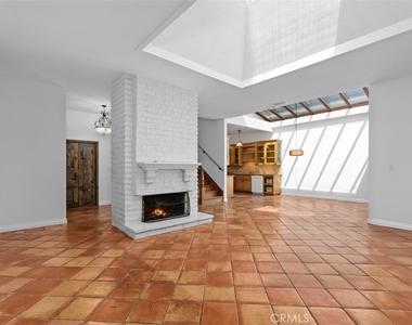 12 Satinwood Way - Photo Thumbnail 5
