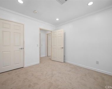53 Willow Tree Ln - Photo Thumbnail 37