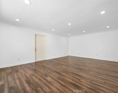 53 Willow Tree Ln - Photo Thumbnail 11