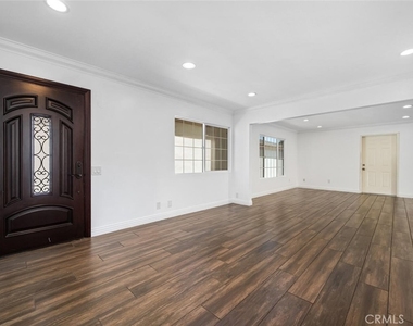 53 Willow Tree Ln - Photo Thumbnail 6