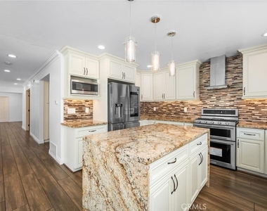 53 Willow Tree Ln - Photo Thumbnail 19