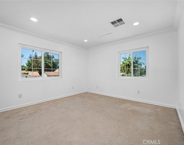 53 Willow Tree Ln - Photo Thumbnail 38