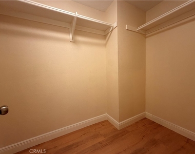 21172 Serra Vista - Photo Thumbnail 23