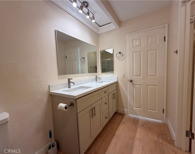 21172 Serra Vista - Photo Thumbnail 24