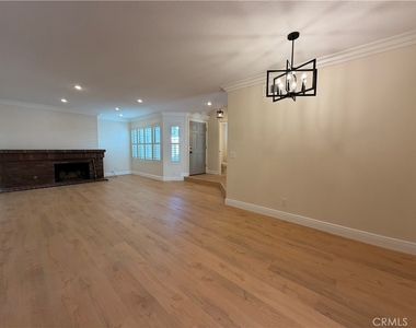 21172 Serra Vista - Photo Thumbnail 8