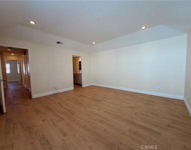 21172 Serra Vista - Photo Thumbnail 21