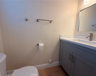 21172 Serra Vista - Photo Thumbnail 5
