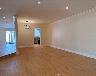 21172 Serra Vista - Photo Thumbnail 3