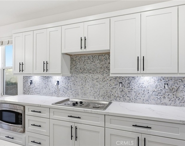 1044 Palmetto - Photo Thumbnail 7
