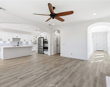 1044 Palmetto - Photo Thumbnail 11