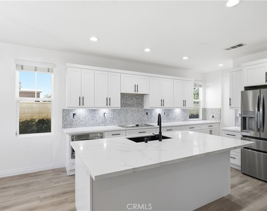 1044 Palmetto - Photo Thumbnail 5