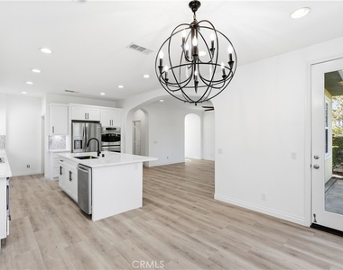 1044 Palmetto - Photo Thumbnail 8
