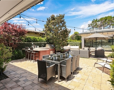 527 Seaward Road - Photo Thumbnail 22