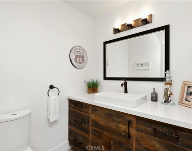 527 Seaward Road - Photo Thumbnail 53