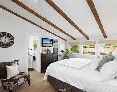 527 Seaward Road - Photo Thumbnail 20
