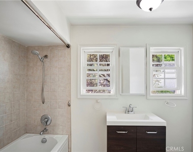 421 Catalina - Photo Thumbnail 6