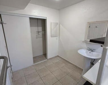 4120 Estrella Ave - Photo Thumbnail 13