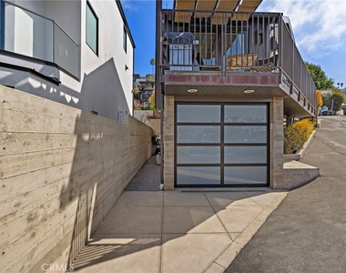 2699 Solana Way - Photo Thumbnail 4