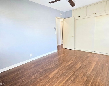 755 W Foothill - Photo Thumbnail 11