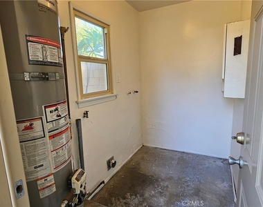 755 W Foothill - Photo Thumbnail 15