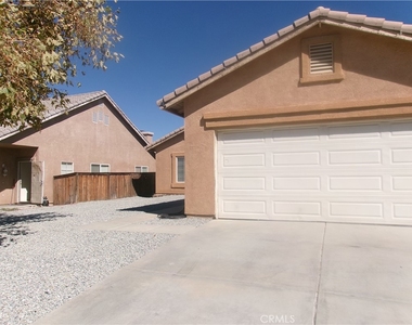 13369 Baylor Drive - Photo Thumbnail 5