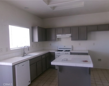13369 Baylor Drive - Photo Thumbnail 8