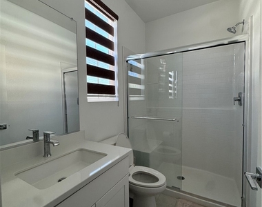 26178 Mission Mission Road - Photo Thumbnail 8