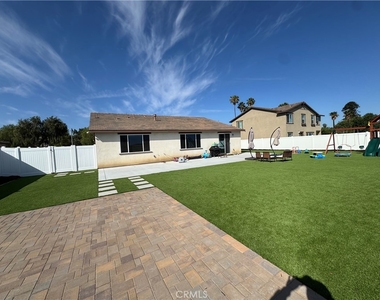 26178 Mission Mission Road - Photo Thumbnail 10