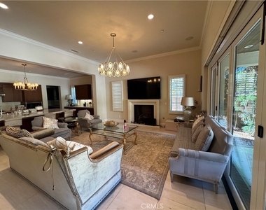 123 Candleglow - Photo Thumbnail 3