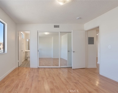 814 E Windsor Avenue - Photo Thumbnail 17