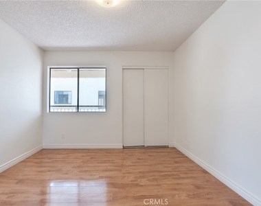 814 E Windsor Avenue - Photo Thumbnail 21
