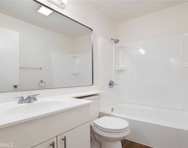 814 E Windsor Avenue - Photo Thumbnail 13