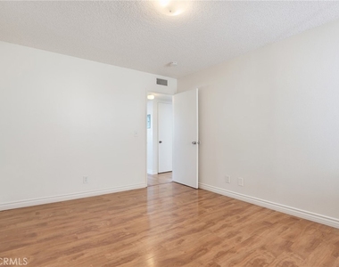 814 E Windsor Avenue - Photo Thumbnail 22