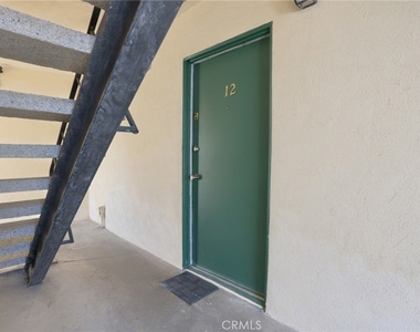 915 E Palmer Avenue - Photo Thumbnail 1