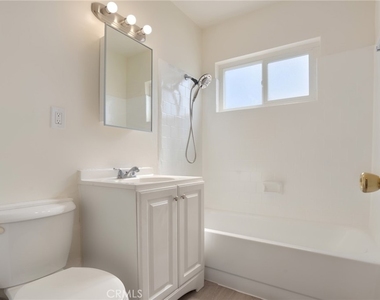 915 E Palmer Avenue - Photo Thumbnail 15