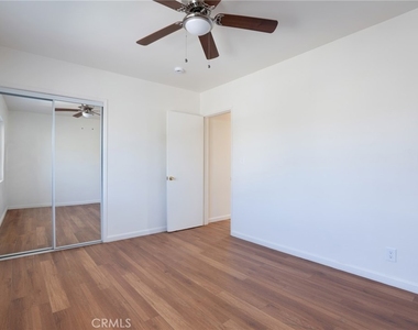 915 E Palmer Avenue - Photo Thumbnail 22
