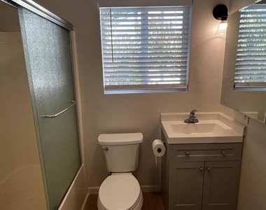 4067 Vineyard Ave - Photo Thumbnail 9